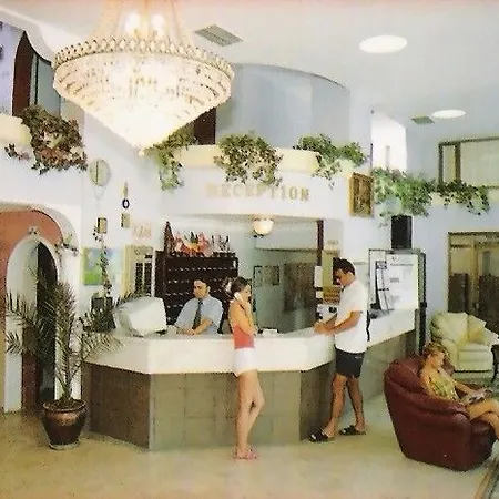 Minay Hotel